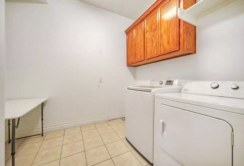 Walk To The Beach Avantstay Golf Cart Brdwalk