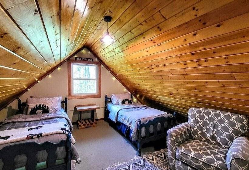 Arrowhead Lake Retreat By Avantstay Shared Pool, Game Room, Firepit