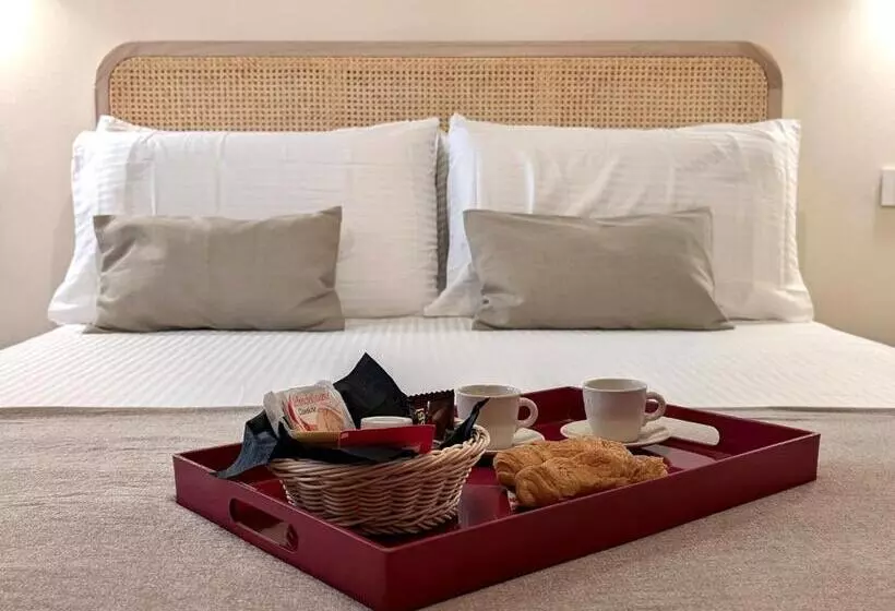 تختخواب و صبحانه La Corte Dei Panni