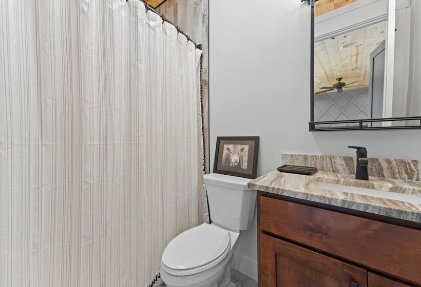 Blue Heron & Gray Fox By Avantstay 2 Lakefront Homes, Sleeps 44 Pool, Dock, Theater