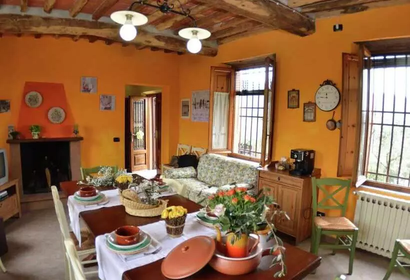 Casale On The Hills Between Lucca And The Sea, With Garden And Swimming Pool