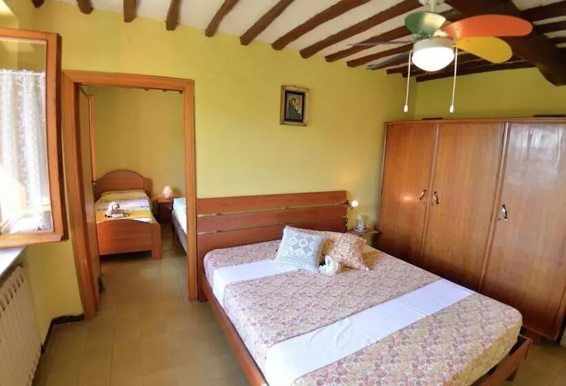 Casale On The Hills Between Lucca And The Sea, With Garden And Swimming Pool