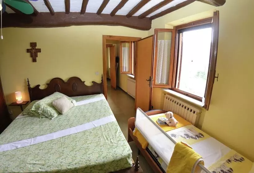 Casale On The Hills Between Lucca And The Sea, With Garden And Swimming Pool