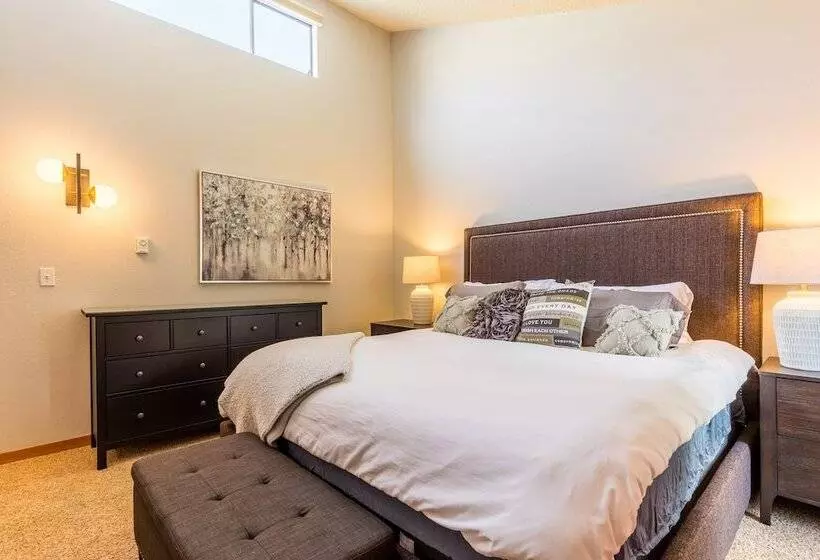 Coastal Chic Beach Condo By Avantstay Balcony