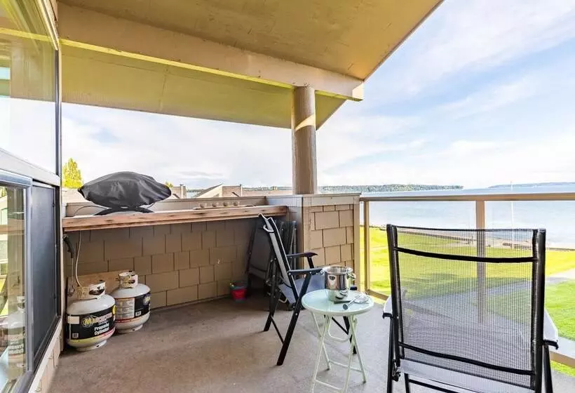 Coastal Chic Beach Condo By Avantstay Balcony