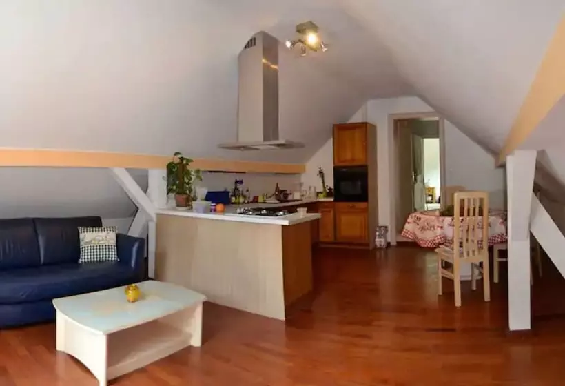 Gite Gretel, In A Green Setting By A Stream