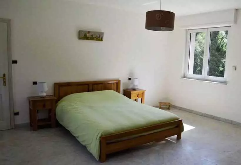 Gite Gretel, In A Green Setting By A Stream