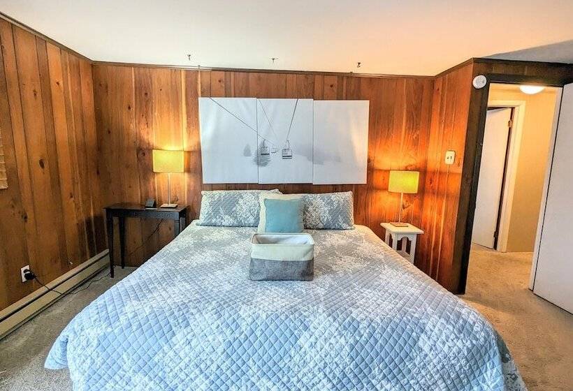 Harmony Cottage By Avantstay Lake Access, Hot Tub, Fire Pit, & Game Room