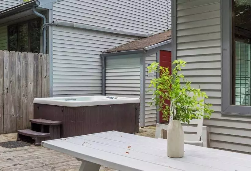 Harmony Ridge By Avantstay Large Deck W/ Hot Tub & Forest Views