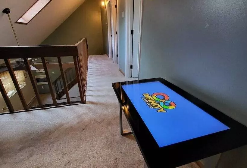 Hidden Bear By Avantstay A+ Central Location