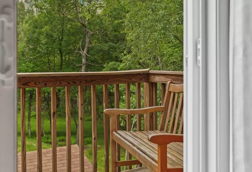 Hidden Bear By Avantstay A+ Central Location