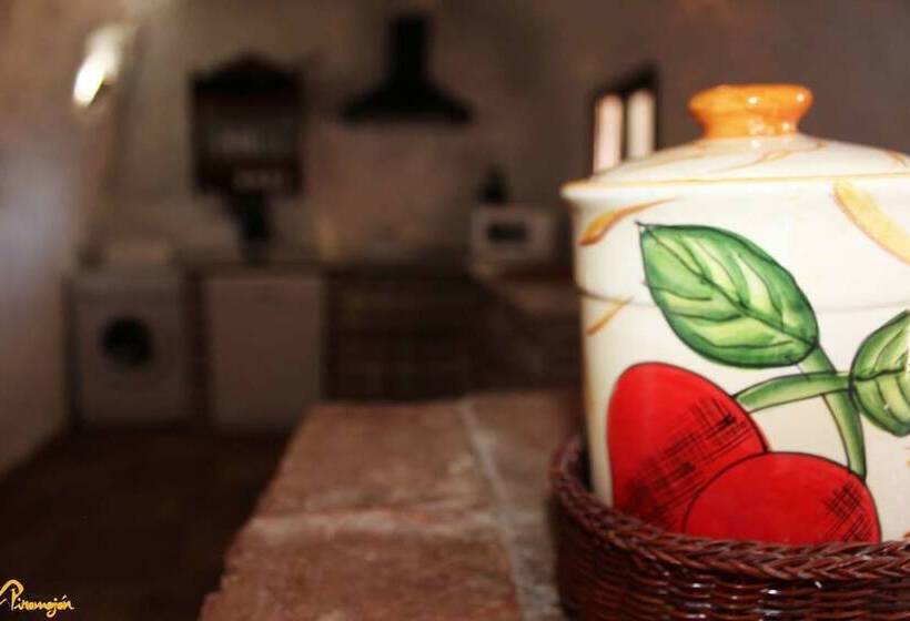 Hotell Alojamientos Cuevas Pinomojon