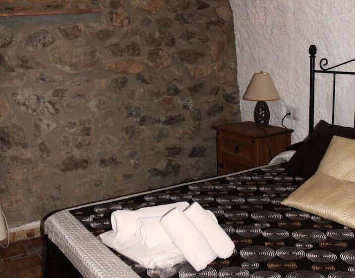 Hotell Alojamientos Cuevas Pinomojon