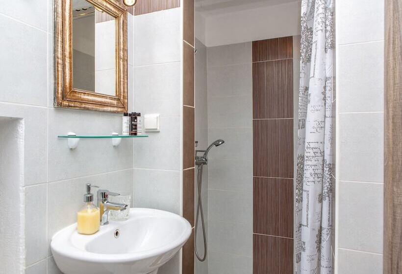 هتل Ep Avlis Boutique Apartments