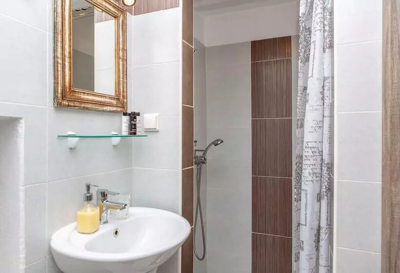 Hotelli Ep Avlis Boutique Apartments