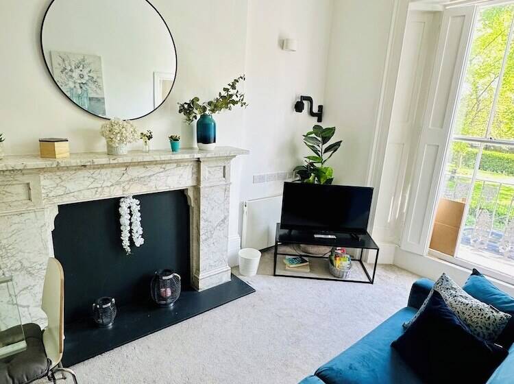 هتل Harrington Suites