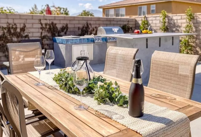 Indio Echo Avantstay Terra Lago Retreat + Pool, Firepit, Outdoor Kitchen
