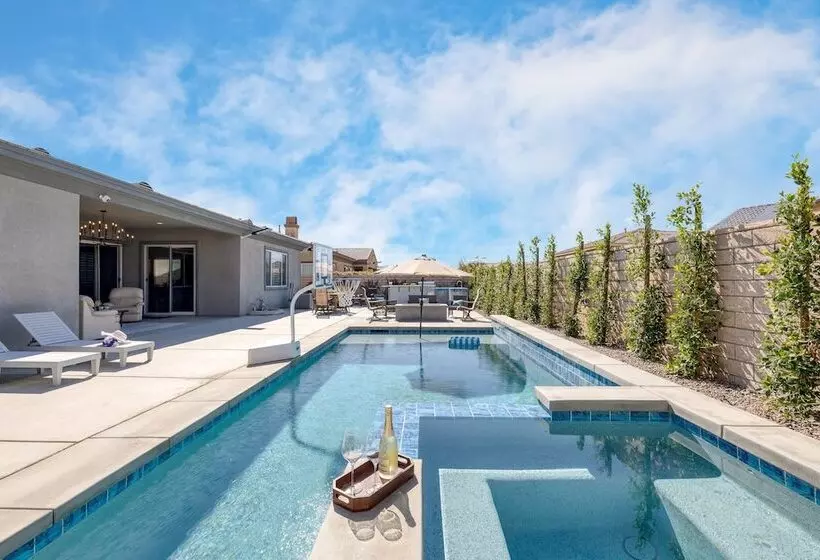 Indio Echo Avantstay Terra Lago Retreat + Pool, Firepit, Outdoor Kitchen