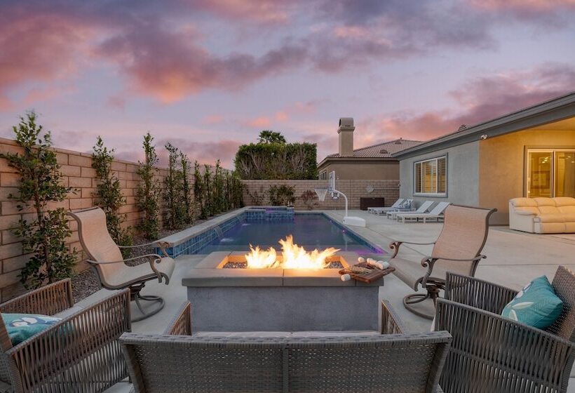 Indio Echo Avantstay Terra Lago Retreat + Pool, Firepit, Outdoor Kitchen