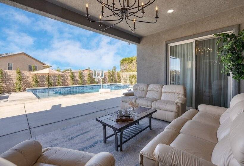 Indio Echo Avantstay Terra Lago Retreat + Pool, Firepit, Outdoor Kitchen
