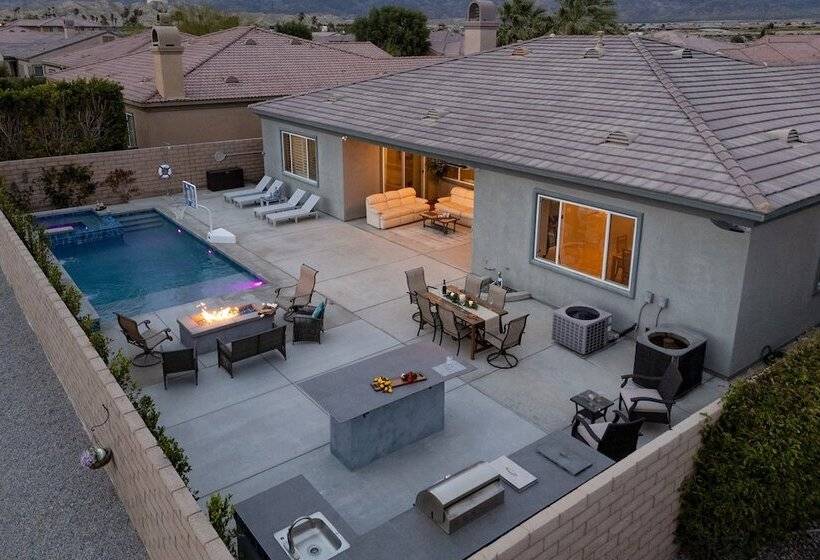 Indio Echo Avantstay Terra Lago Retreat + Pool, Firepit, Outdoor Kitchen