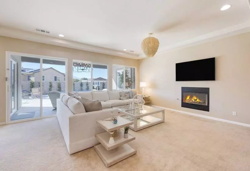 Indio Echo Avantstay Terra Lago Retreat + Pool, Firepit, Outdoor Kitchen