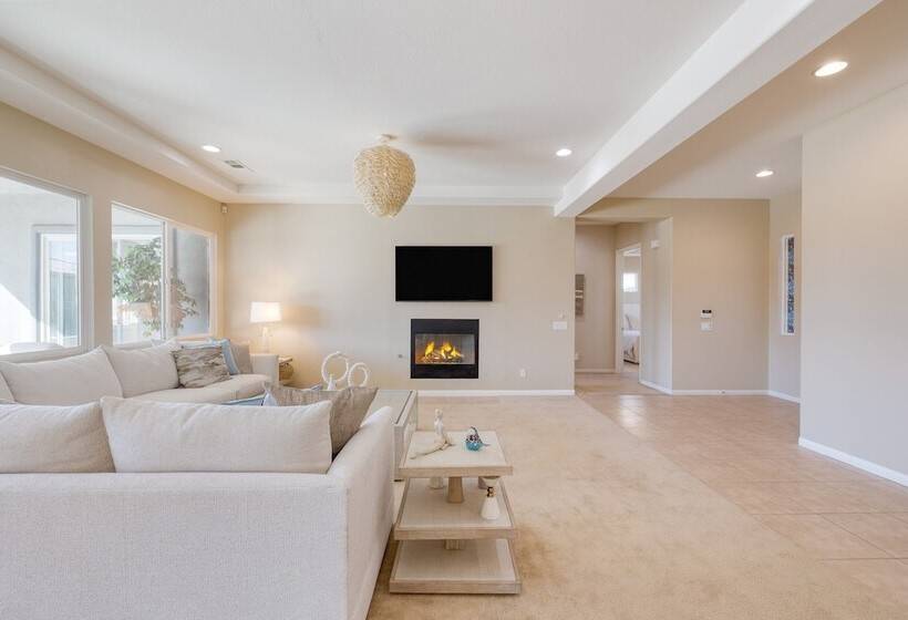 Indio Echo Avantstay Terra Lago Retreat + Pool, Firepit, Outdoor Kitchen