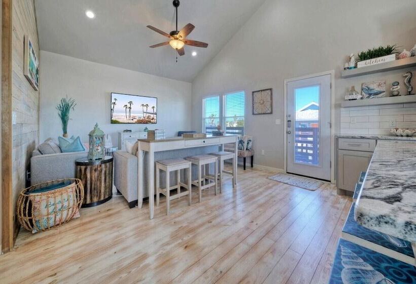 Priv Pool, Walk To Marina + Eateries, 3 Mins To Beach Marlin Azul By Avantstay