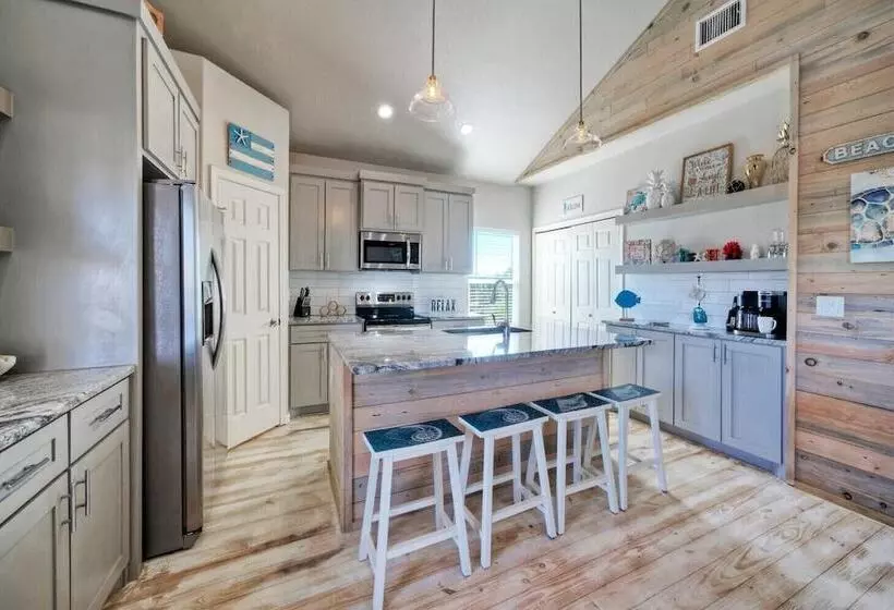 Priv Pool, Walk To Marina + Eateries, 3 Mins To Beach Marlin Azul By Avantstay