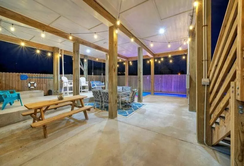 Priv Pool, Walk To Marina + Eateries, 3 Mins To Beach Marlin Azul By Avantstay