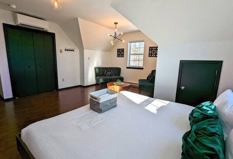 Mountain Mindset By Avantstay Pool, Hot Tub, Game Room, Firepit