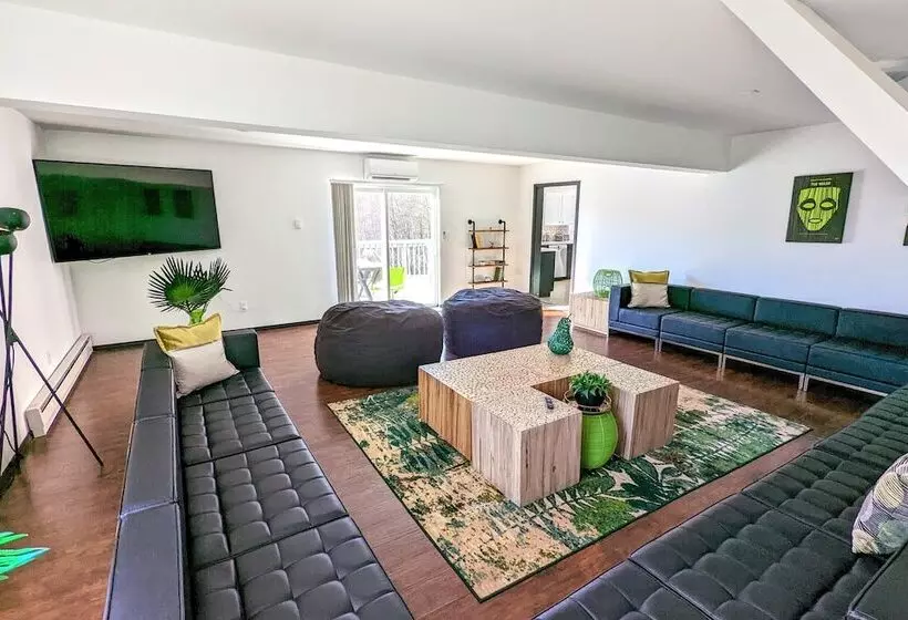 Mountain Mindset By Avantstay Pool, Hot Tub, Game Room, Firepit