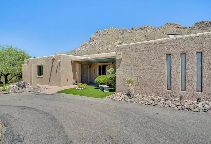 Oro Valley Retreat W/ Pool & Breathtaking Views!