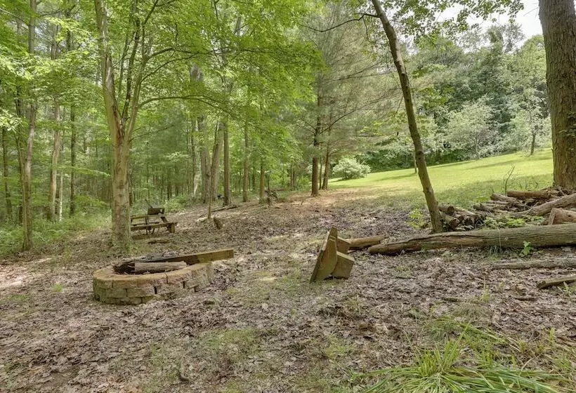 Peaceful Carrollton Retreat W/ Deck & Fire Pit!