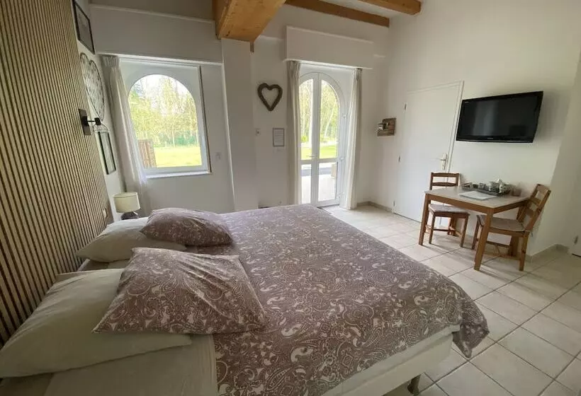 Majatalo Aux Ecuries Du Château