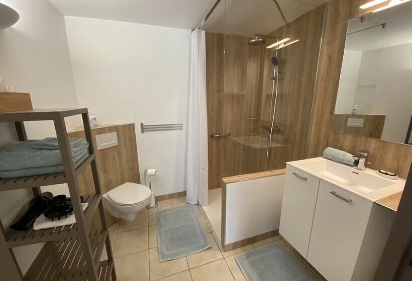 پانسیون Aux Ecuries Du Château