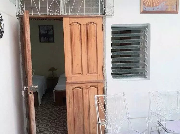 پانسیون Casa Colonial Lalita Cienfuegos