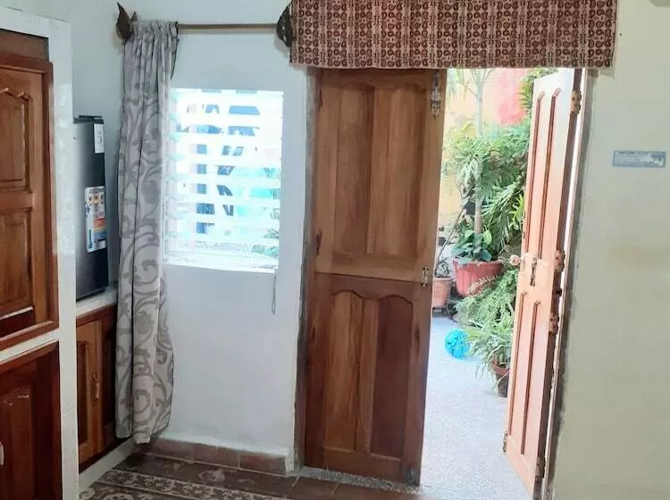 پانسیون Casa Colonial Lalita Cienfuegos