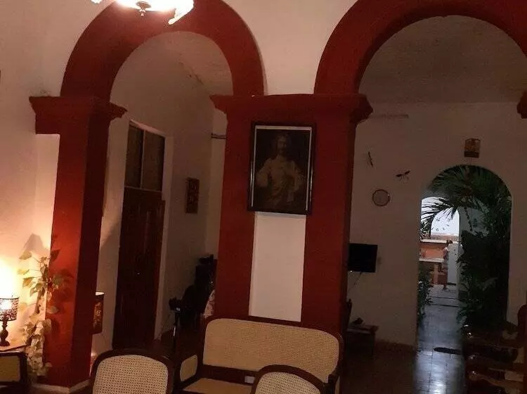 پانسیون Casa Colonial Lalita Cienfuegos