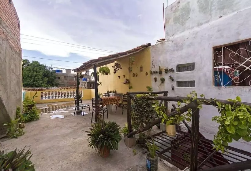 پانسیون Hostal Leidi Diana Trinidad