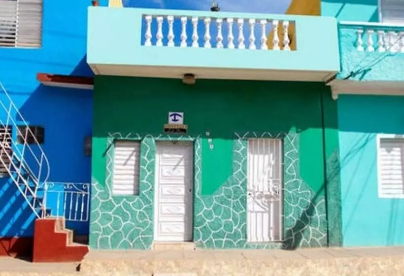 پانسیون Hostal Leidi Diana Trinidad
