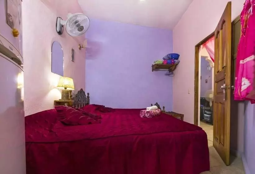 پانسیون Hostal Leidi Diana Trinidad