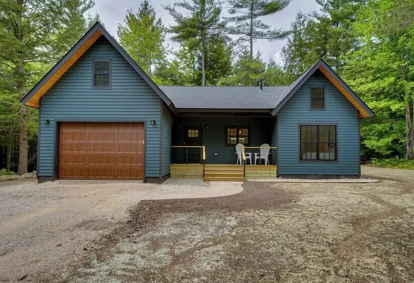 Secluded Wilmington Cabin: Fire Pit & Grill