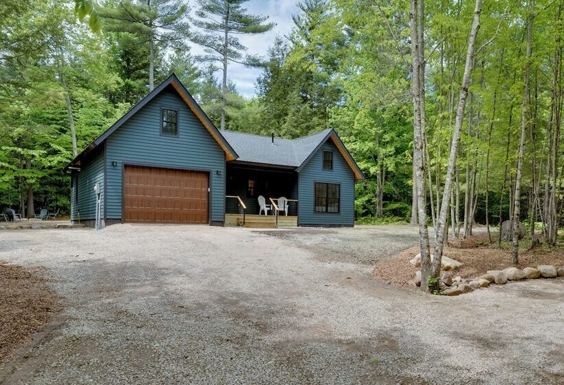 Secluded Wilmington Cabin: Fire Pit & Grill