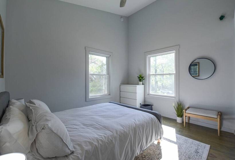 Plum Perfect Hideaway By Avantstay Near Downtown