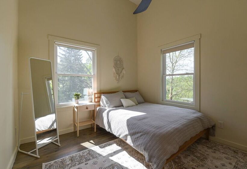 Plum Perfect Hideaway By Avantstay Near Downtown