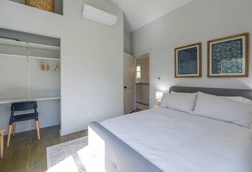 Plum Perfect Hideaway By Avantstay Near Downtown