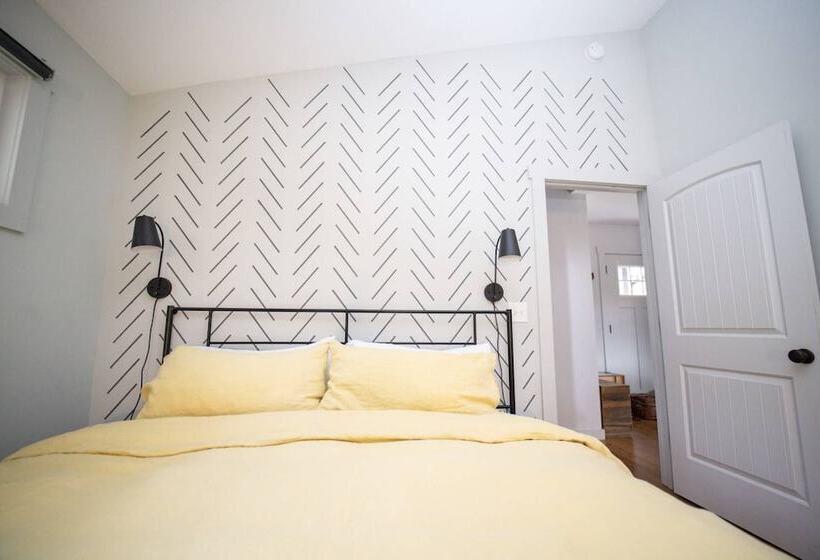 Plum Perfect Hideaway By Avantstay Near Downtown