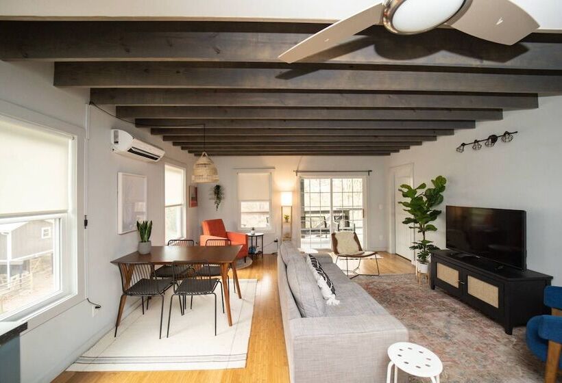 Plum Perfect Hideaway By Avantstay Near Downtown