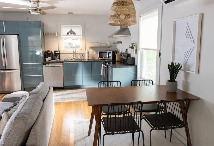 Plum Perfect Hideaway By Avantstay Near Downtown